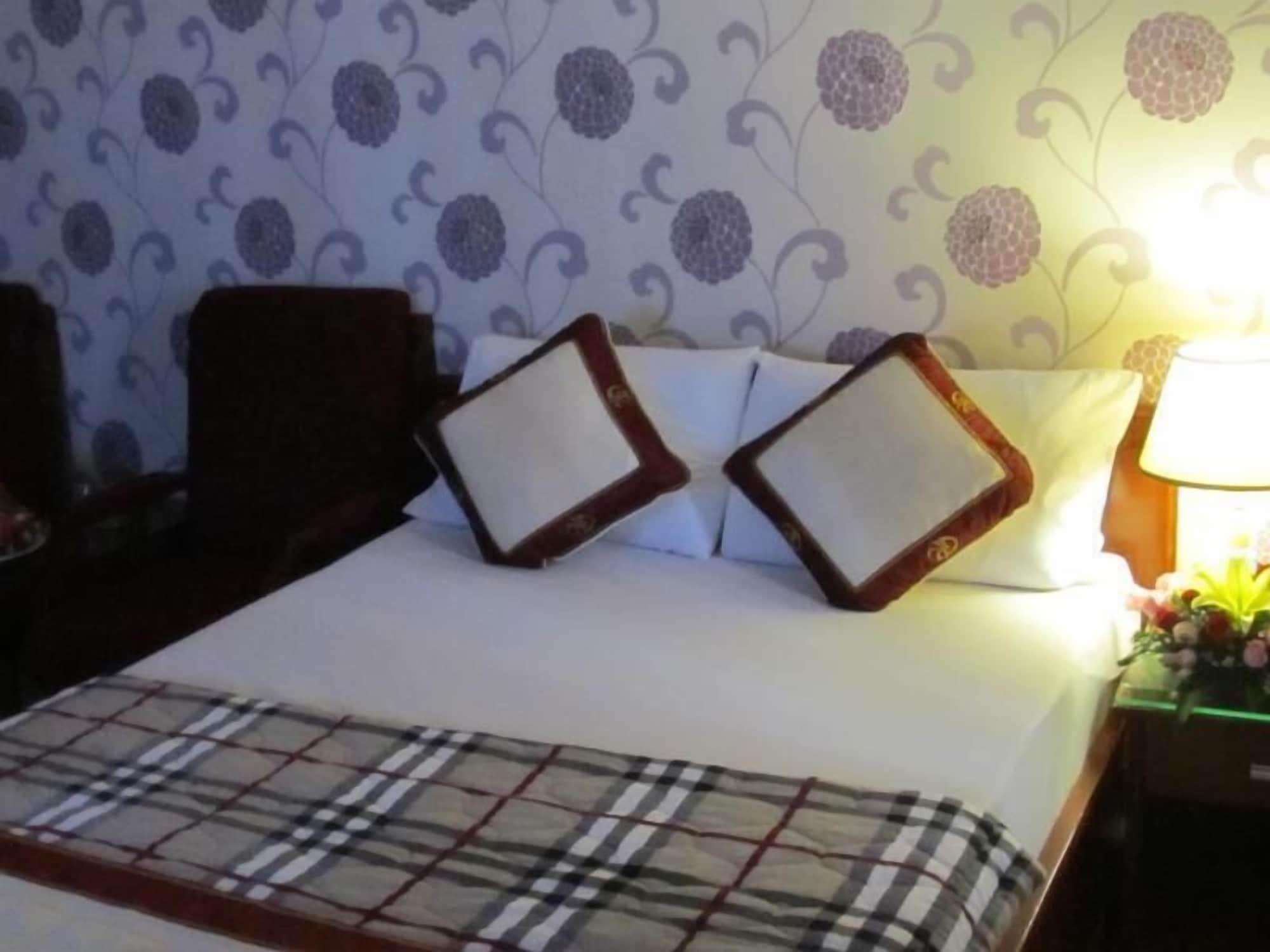 Khach San Trung Mai Otel Ho Şi Min Dış mekan fotoğraf