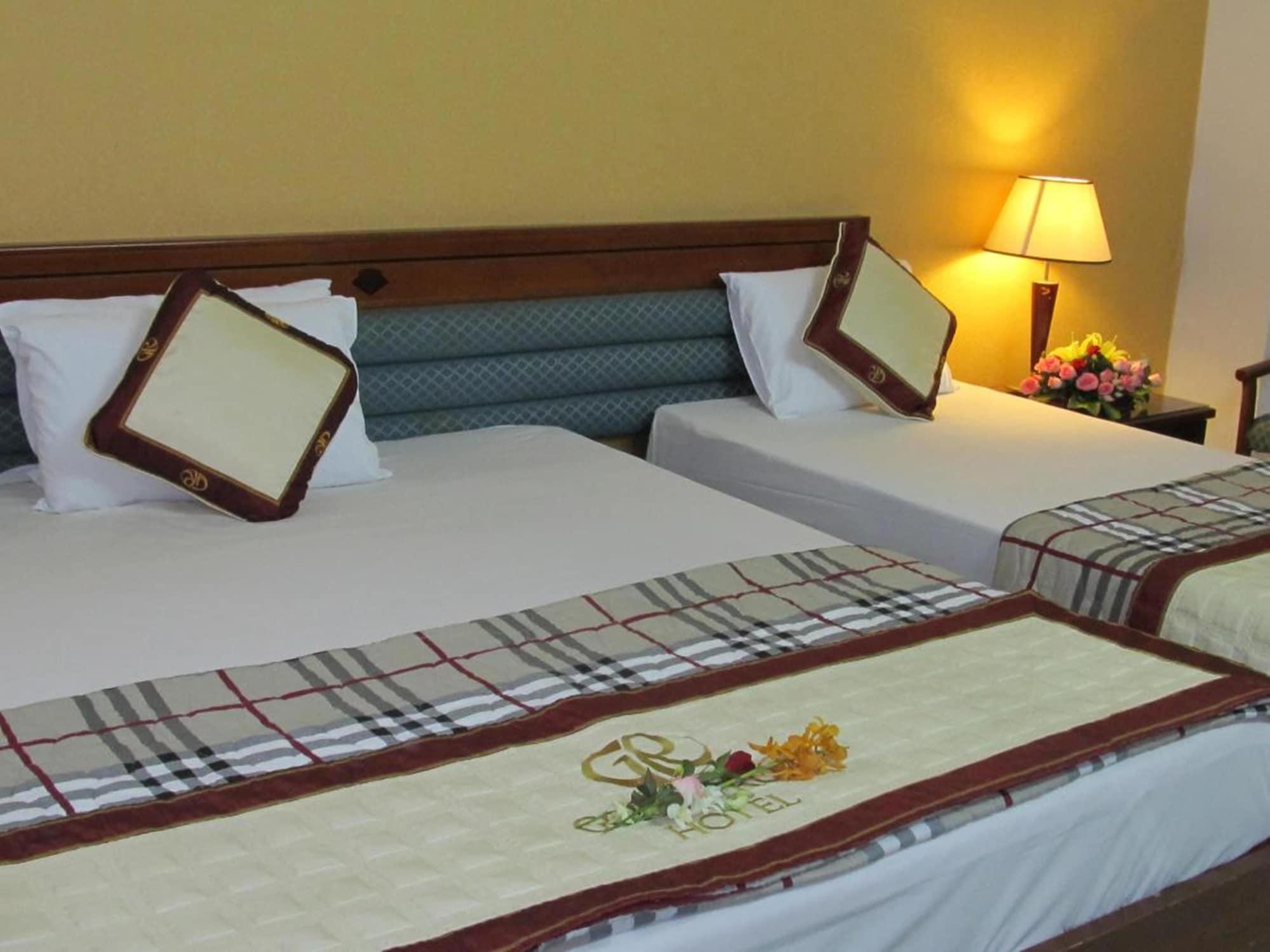 Khach San Trung Mai Otel Ho Şi Min Dış mekan fotoğraf