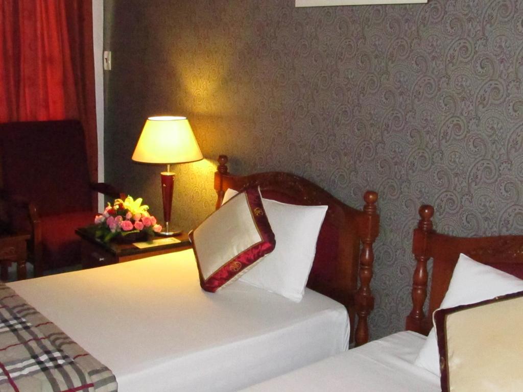 Khach San Trung Mai Otel Ho Şi Min Dış mekan fotoğraf