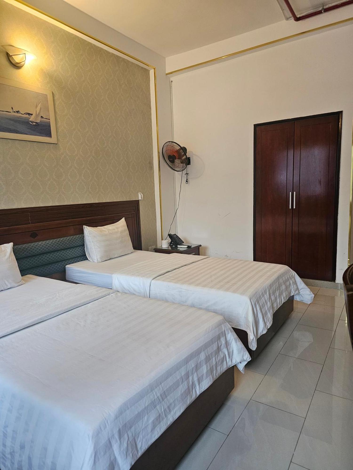 Khach San Trung Mai Otel Ho Şi Min Dış mekan fotoğraf