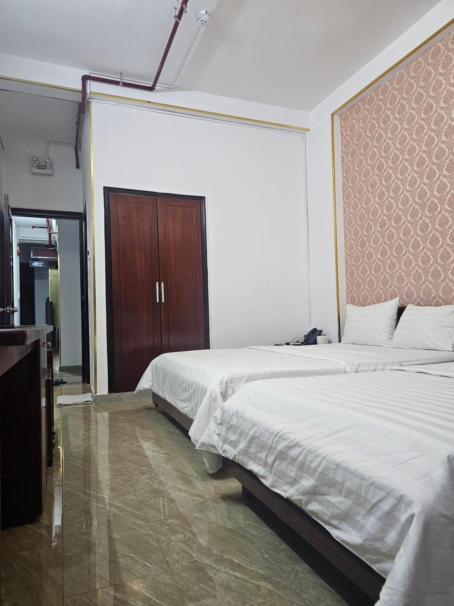 Khach San Trung Mai Otel Ho Şi Min Dış mekan fotoğraf