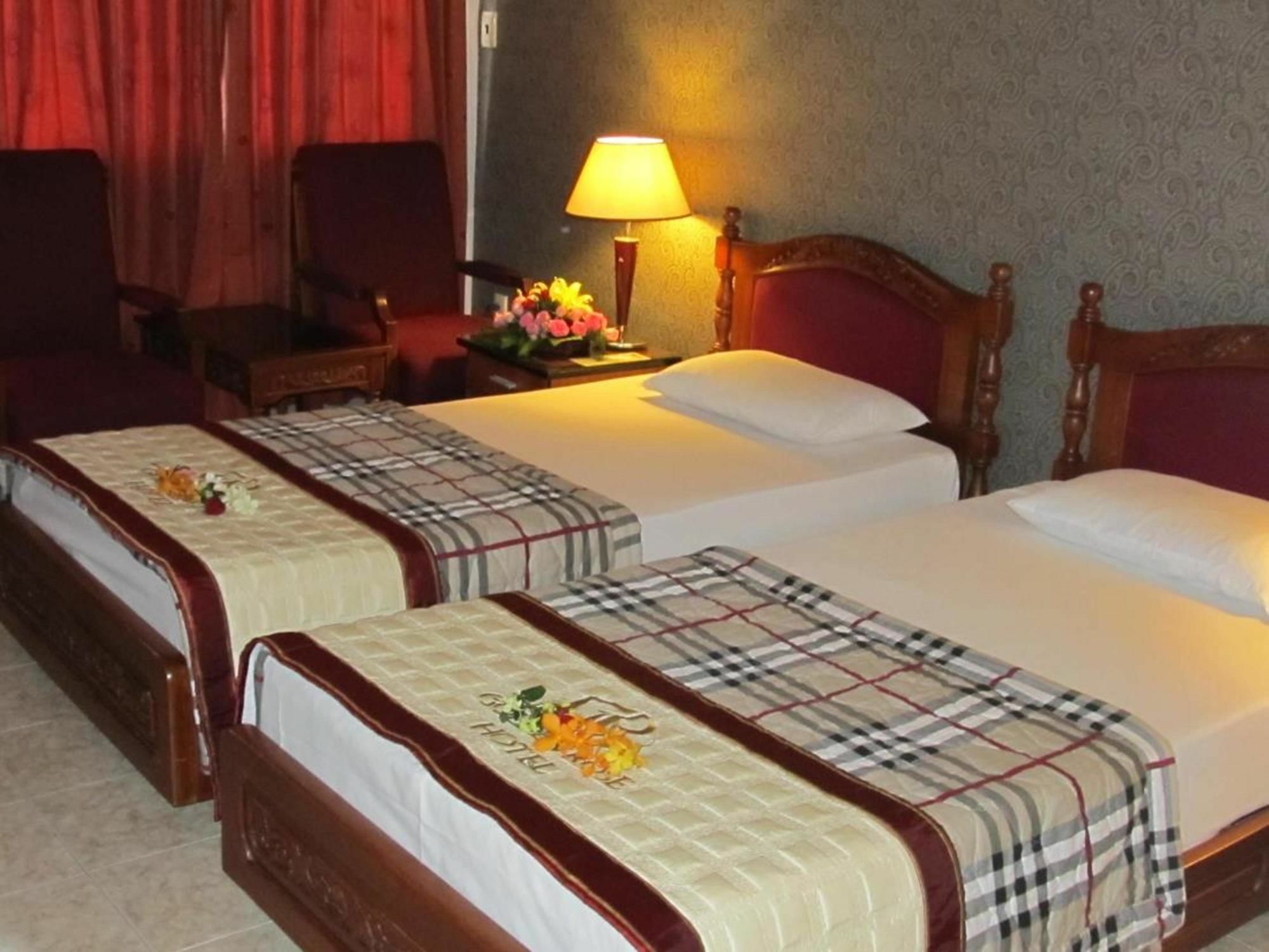 Khach San Trung Mai Otel Ho Şi Min Dış mekan fotoğraf