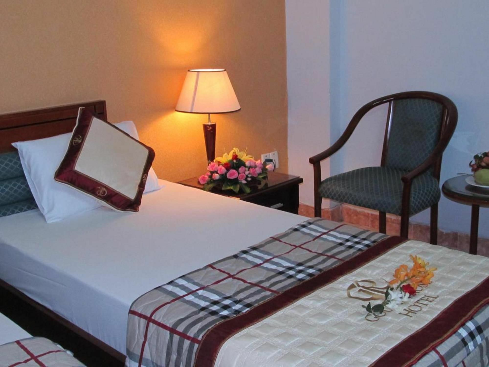 Khach San Trung Mai Otel Ho Şi Min Dış mekan fotoğraf